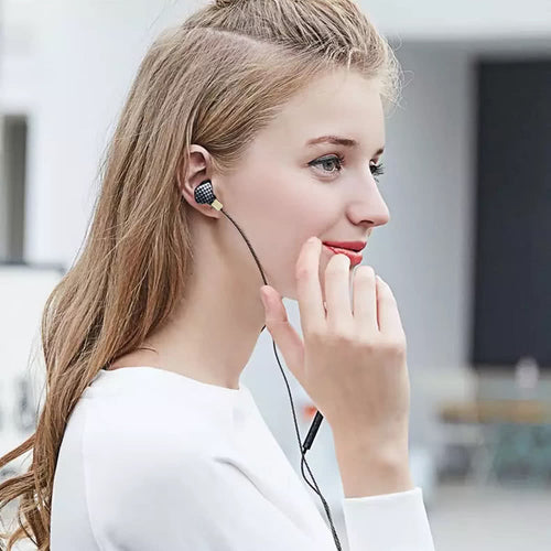 3.5mm Headphones In-ear Earphones 6 Speakers Super Bass In-line Control Headsets for iPhone Samsung LG Smart Phones Computers